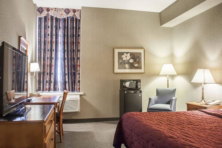 Room 19 of 37
