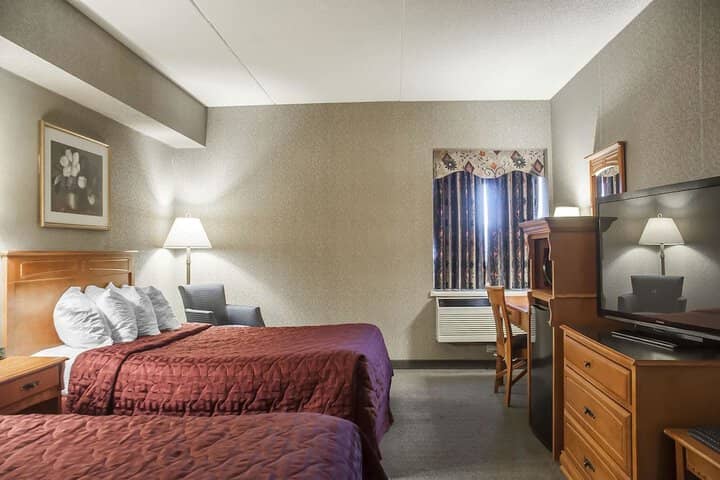 Room 17 of 37