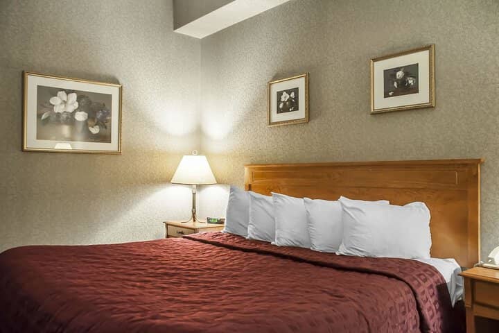 Room 15 of 37