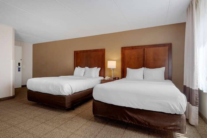 Room 47 of 80